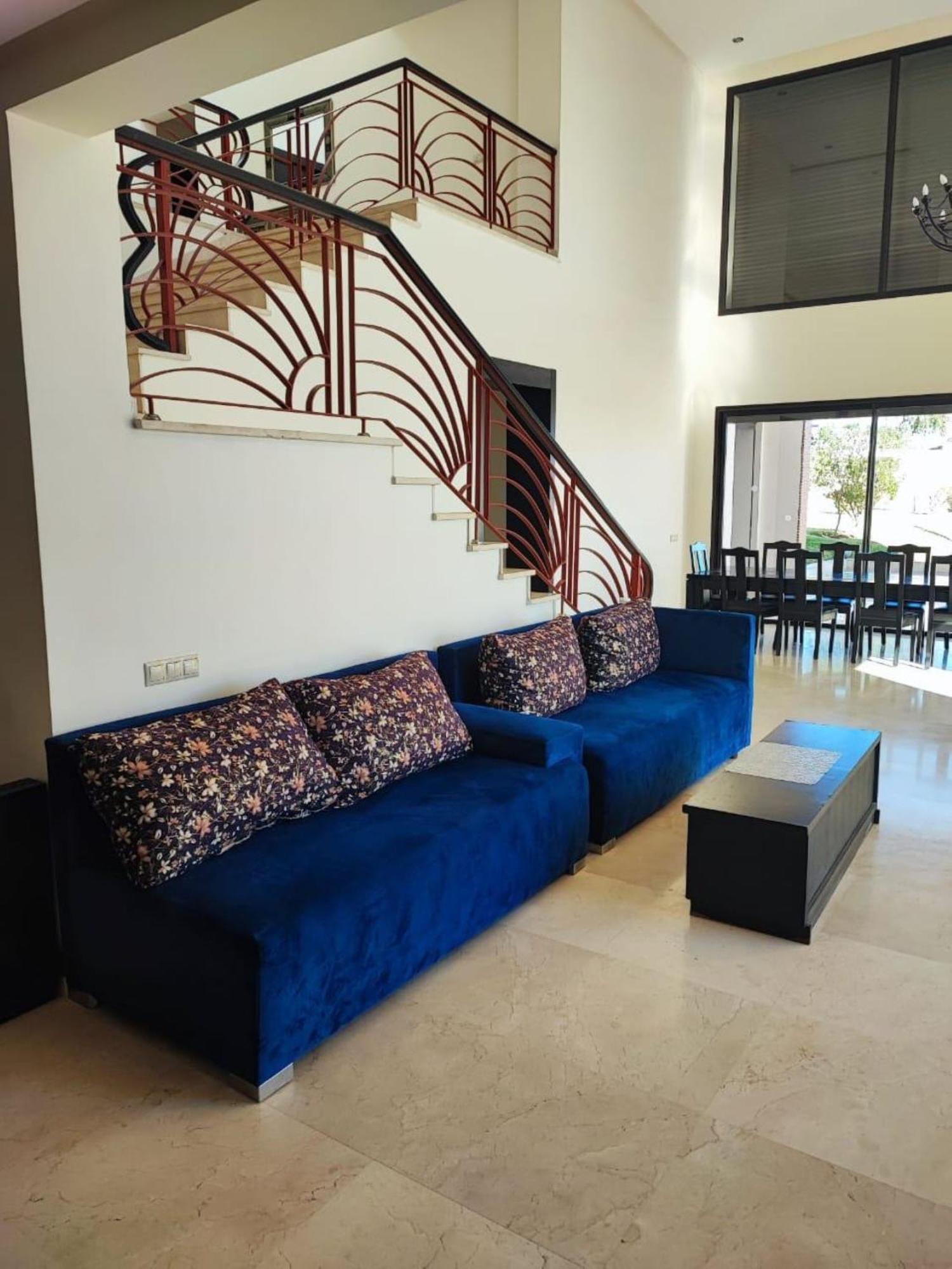 Luxurious 7 Bdrms Pool T72024 Villa