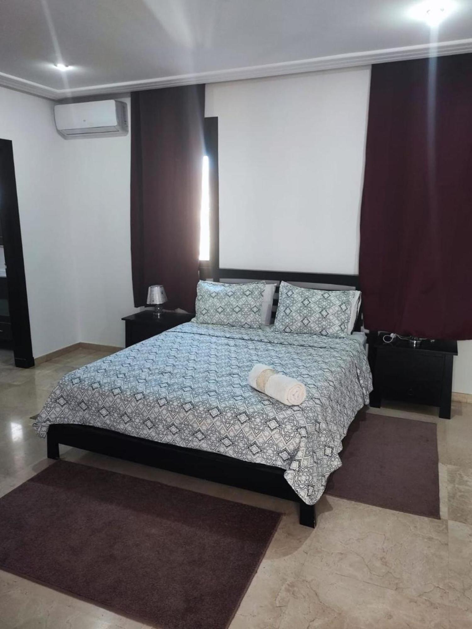 Luxurious 7 Bdrms Pool T72024 Villa *