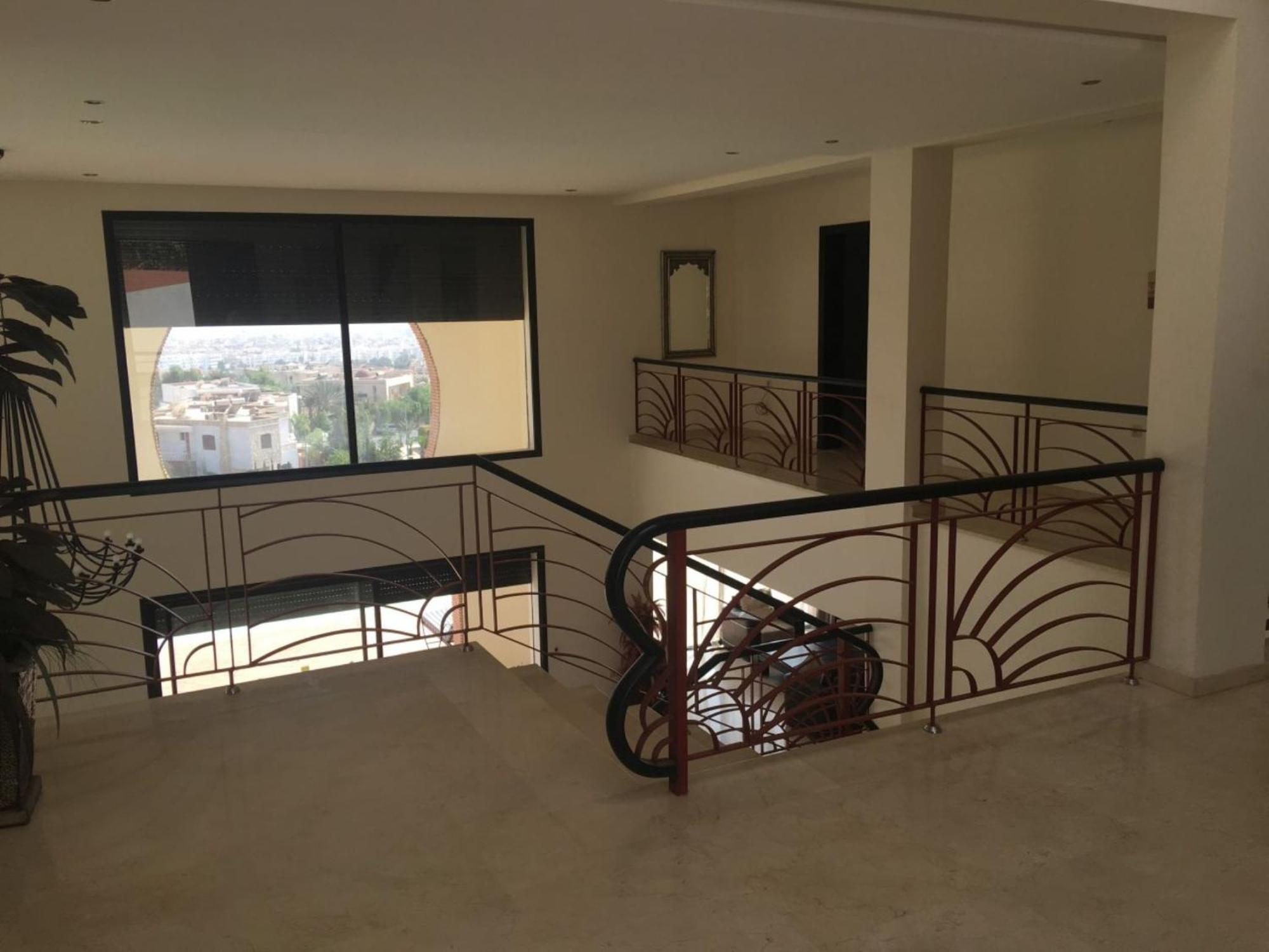 Villa Luxurious 7 Bdrms Pool T72024